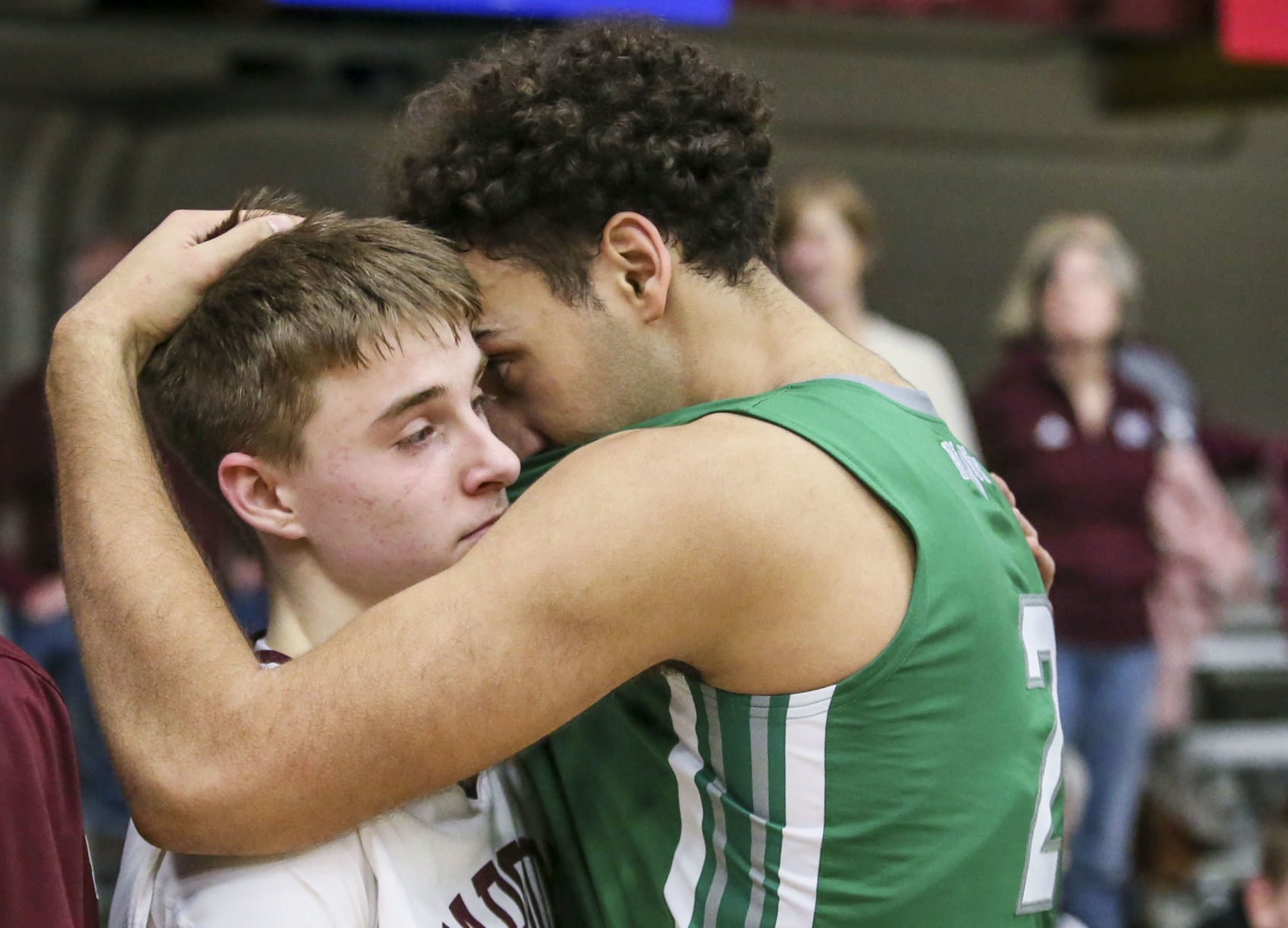 013120-qc-spt-gen-moline-hoops-08.JPG
